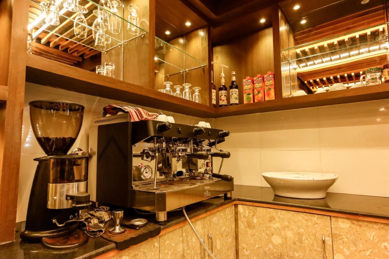 Hotel Elegant Kathmandu Inn Extérieur photo