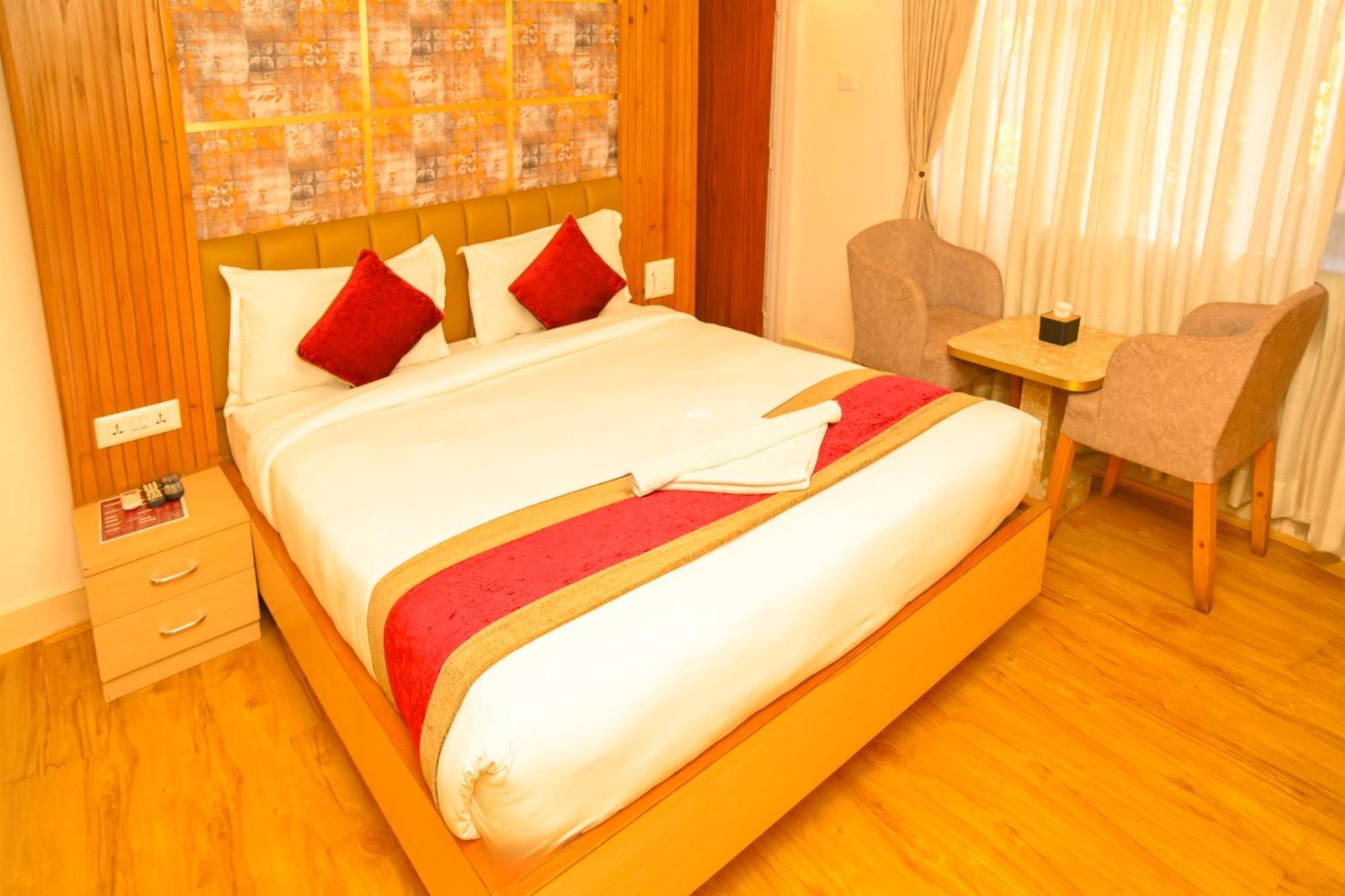 Hotel Elegant Kathmandu Inn Extérieur photo